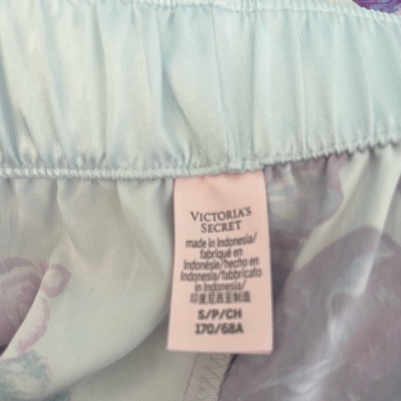Victoria’s Secret Satin Floral Pajama Shorts - Picture 4 of 5